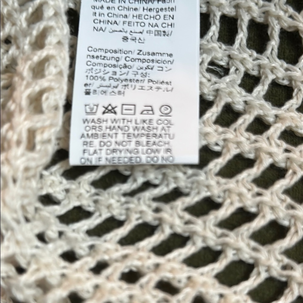 NEW Sleeveless Crochet Top in Black and Cream - Picture 7 of 8